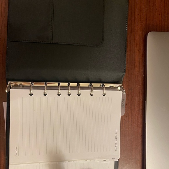 AT-A-GLANCE Undated Faux Leather Fashion Starter Set, 7 Ring, Black, Desk Size - Picture 3 of 14